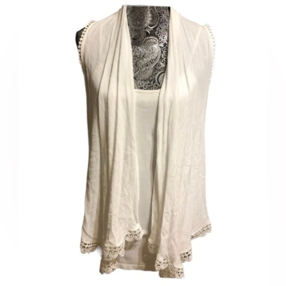 Tamara white Open front bolero Lace top size small
